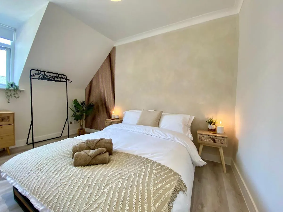 Luxury Scandi Inspired 1 Bed Town Centre Apartment Bournemouth