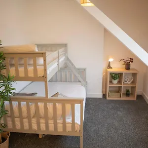  Apartment Principality Suites; Three Bed By Promise United Kingdom